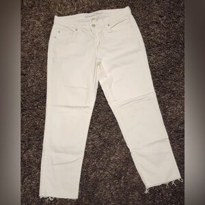 UNIVERSAL THREADS Women’s Size 6/28 Cropped White Denim Jeans Like New **